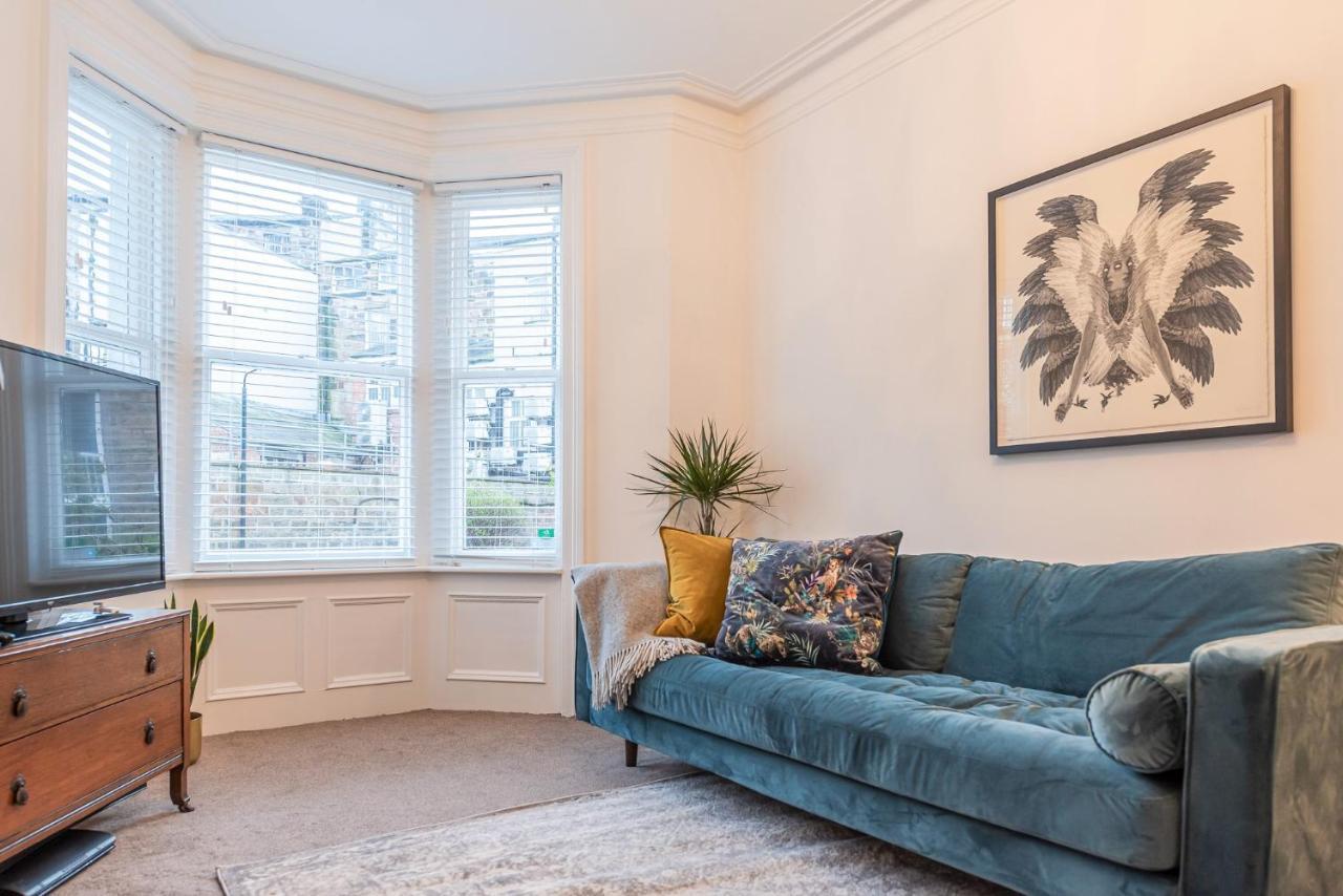 Perfectly Located 4 Storey Townhouse With 2 Parking Spaces In Central Χαρογκέιτ Εξωτερικό φωτογραφία